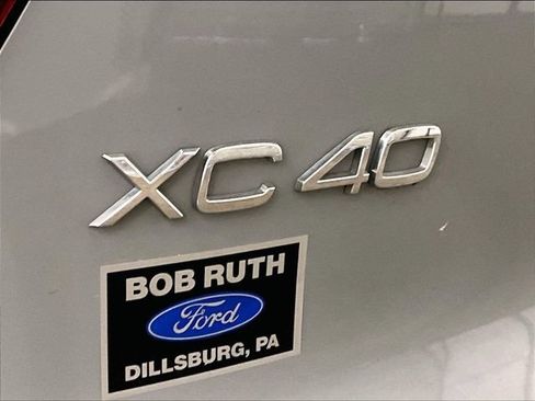 Used 2024 Volvo XC40 B5 Ultimate w/ Climate Package AWD/4WD image 13