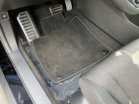 Used 2025 Honda Accord Sport image 18