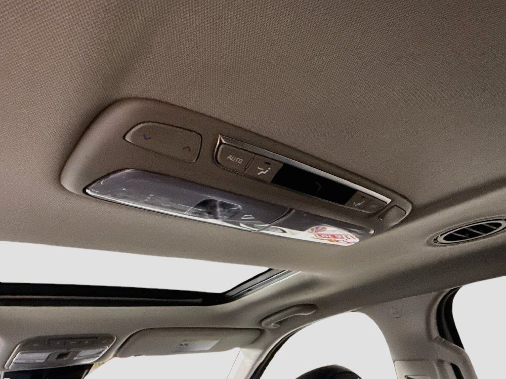 Used 2022 Kia Telluride S AWD/4WD image 14