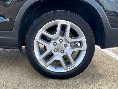 Used 2024 Honda Passport EX-L image 8