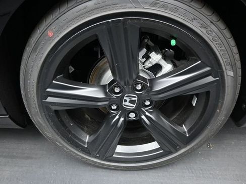 Used 2025 Honda Accord Sport image 16