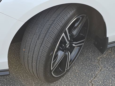 Used 2023 Honda Accord Sport image 32