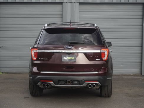 Used 2018 Ford Explorer Platinum AWD/4WD image 4