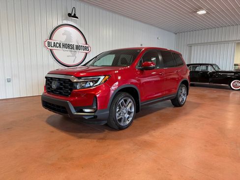 Used 2023 Honda Passport EX-L image 4