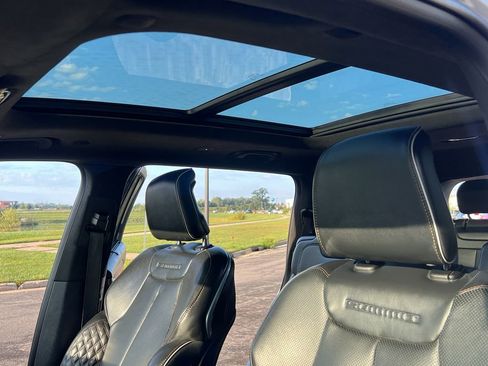 Used 2022 Jeep Grand Cherokee L Summit image 21