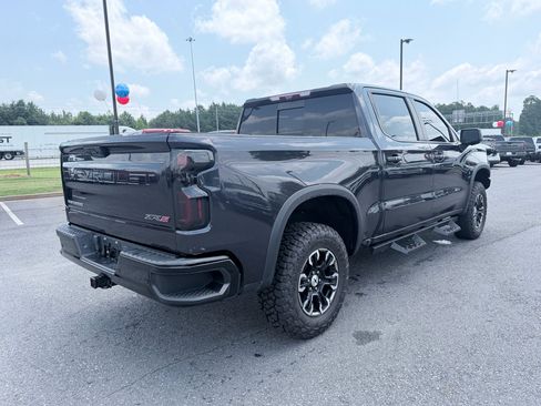 Used 2023 Chevrolet Silverado 1500 ZR2 w/ Technology Package AWD/4WD image 6