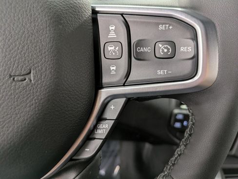 Used 2025 RAM 1500 Big Horn AWD/4WD image 21