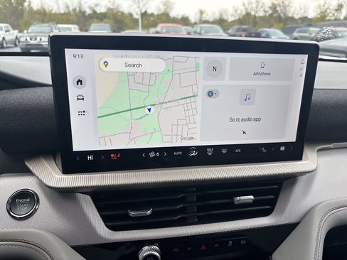 Used 2025 Ford Explorer Active w/ Active Comfort Package image 26