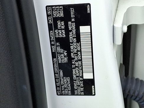 Used 2023 Volvo XC60 B5 Ultimate w/ Climate Package image 29