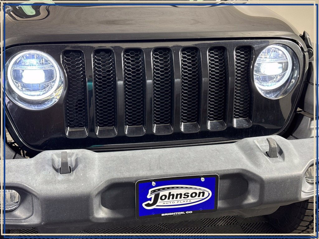 Used 2022 Jeep Wrangler Sport AWD/4WD image 4