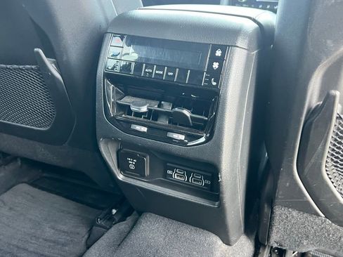 Used 2024 Jeep Grand Cherokee L Overland w/ Trailer Tow Package image 19