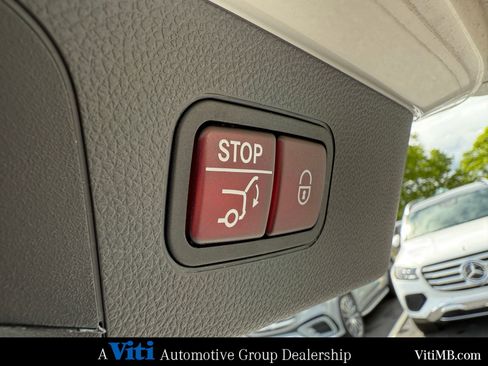 Certified 2022 Mercedes-Benz GLC 300 4MATIC image 24