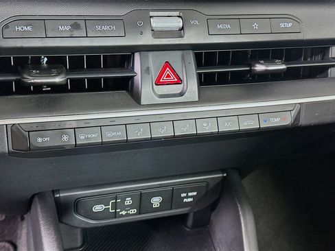 Used 2025 Kia K4 LX image 22