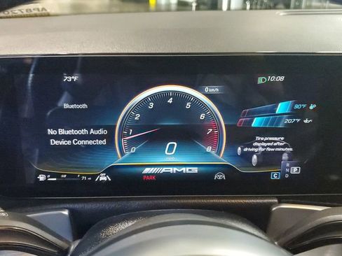 Used 2022 Mercedes-Benz GLB 35 AMG 4MATIC image 35