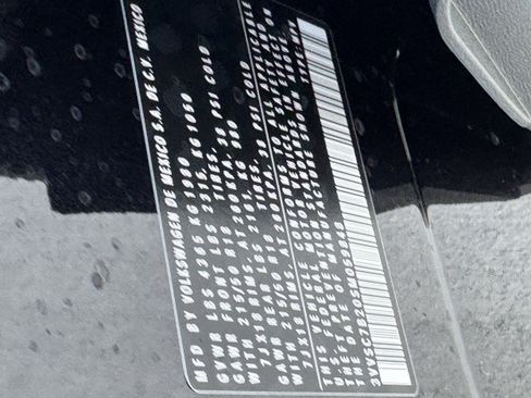 New 2025 Volkswagen Taos SE image 32