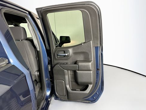 Used 2022 Chevrolet Silverado 1500 Custom w/ Safety Confidence Package RWD image 27