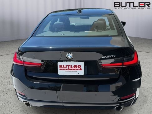 Certified 2023 BMW 330i Sedan w/ Convenience Package RWD image 5