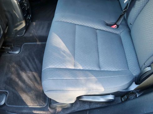 Used 2018 Jeep Grand Cherokee Laredo AWD/4WD image 18