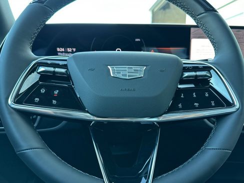 Used 2026 Cadillac Lyriq Luxury RWD image 26