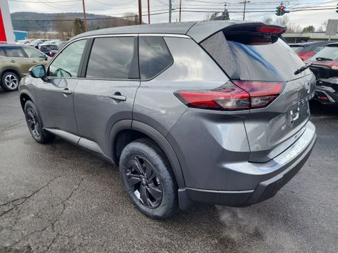 New 2026 Nissan Rogue SV image 6