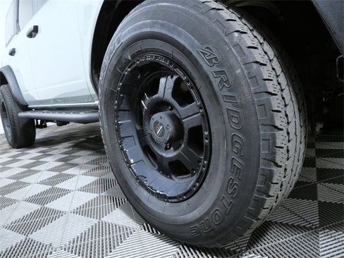 Certified 2023 Ford Bronco Base image 2