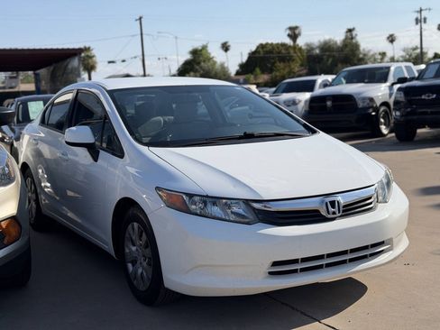 Used 2012 Honda Civic LX image 2