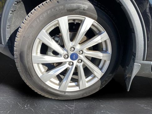 Used 2021 Ford Escape Titanium w/ Titanium Elite Package image 48