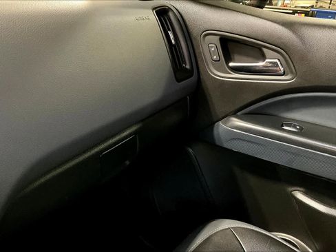 Used 2018 Chevrolet Colorado Z71 image 26