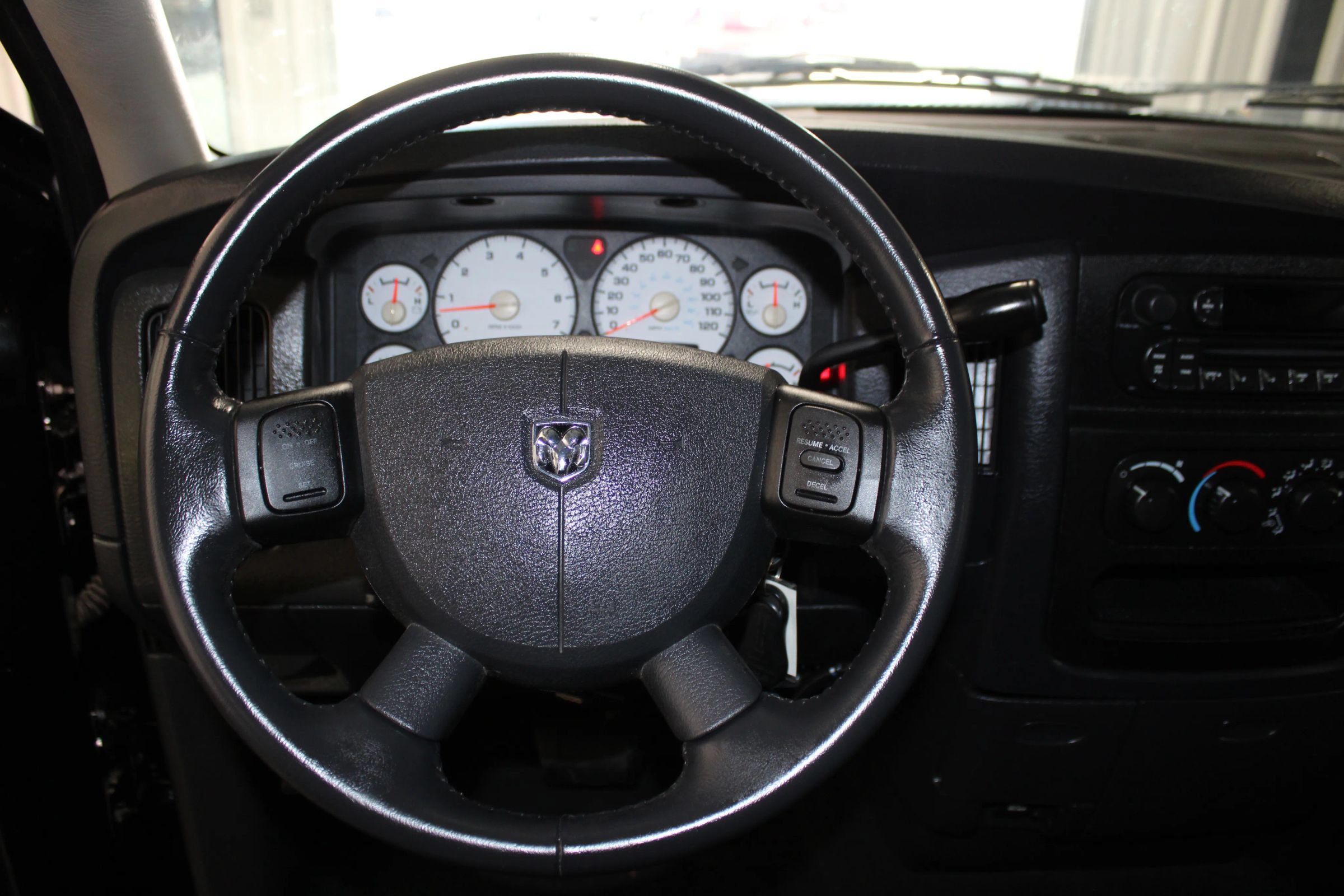 Used 2005 Dodge Ram 2500 Truck SLT RWD image 10