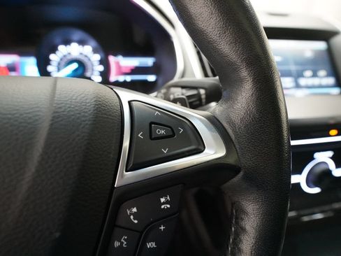 Used 2015 Ford Edge Titanium w/ Equipment Group 301A AWD/4WD image 19