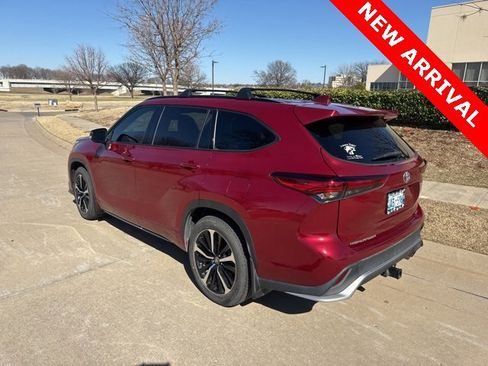 Used 2021 Toyota Highlander XSE image 5