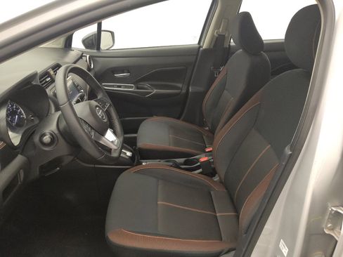 Used 2020 Nissan Versa SR FWD image 17