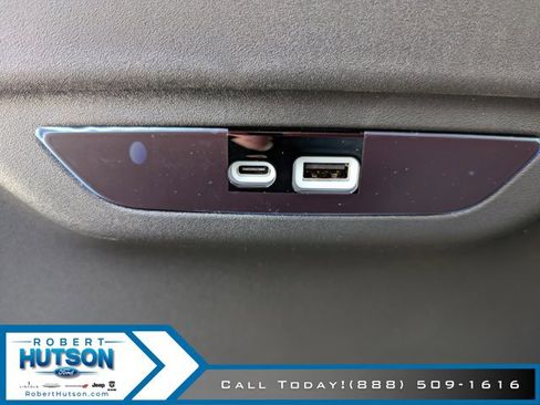 New 2026 Chrysler Pacifica Select image 14