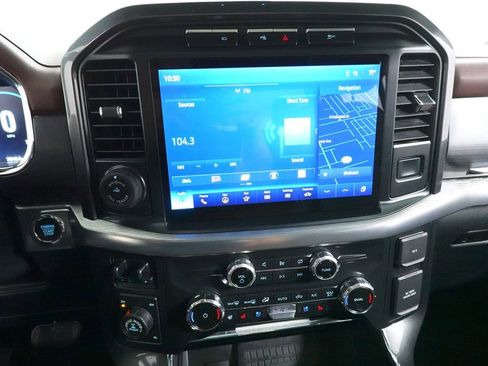 Used 2022 Ford F150 Lariat w/ Equipment Group 502A High AWD/4WD image 17