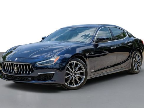 Used 2019 Maserati Ghibli S GranLusso RWD image 4