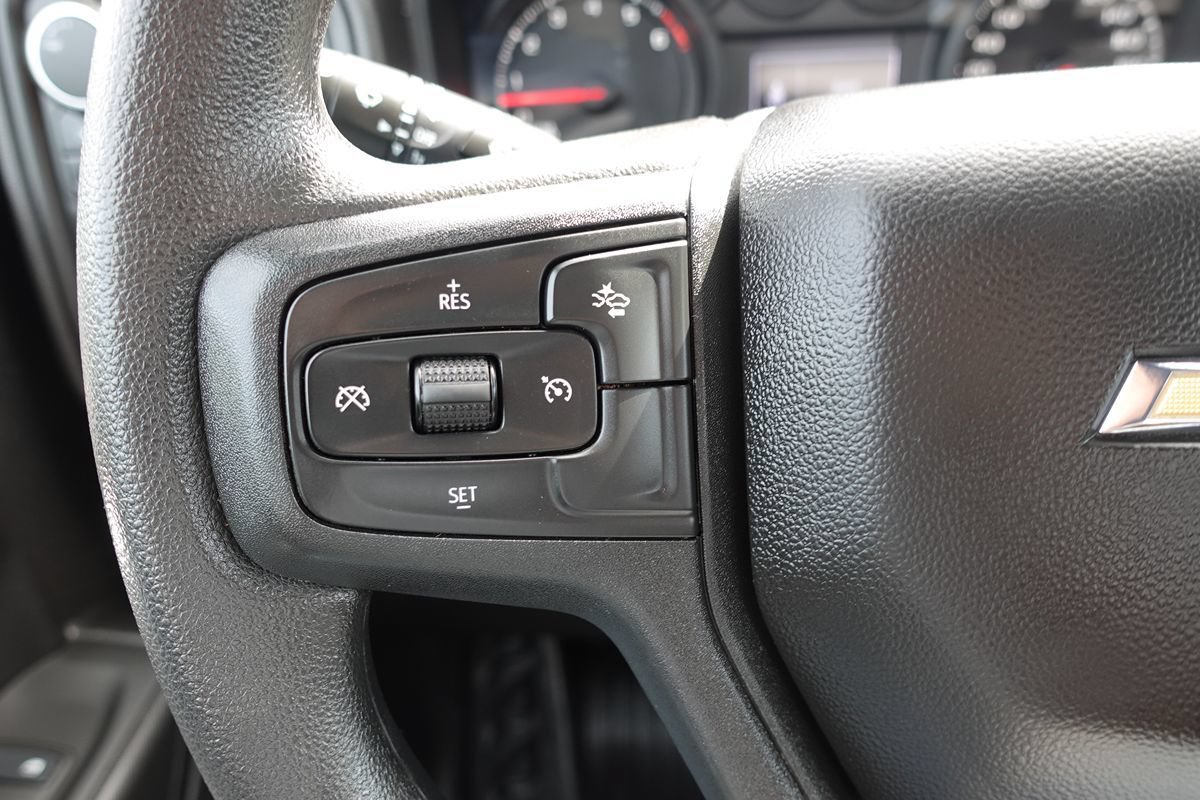 Used 2025 Chevrolet Silverado 2500 W/T AWD/4WD image 49
