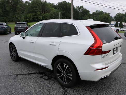 Used 2018 Volvo XC60 T5 Momentum w/ Convenience Package AWD/4WD image 3