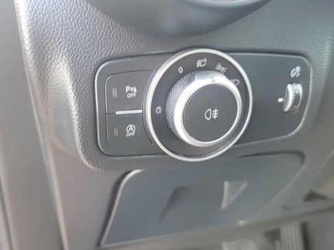 Used 2020 Alfa Romeo Stelvio Sprint w/ Nero Edizione image 31