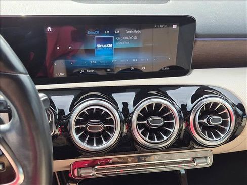 Certified 2022 Mercedes-Benz A 220 4MATIC image 6