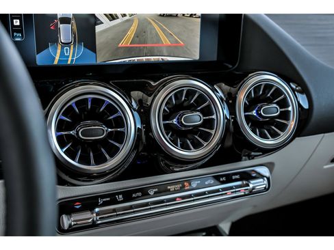 New 2026 Mercedes-Benz GLA 250 4MATIC image 15