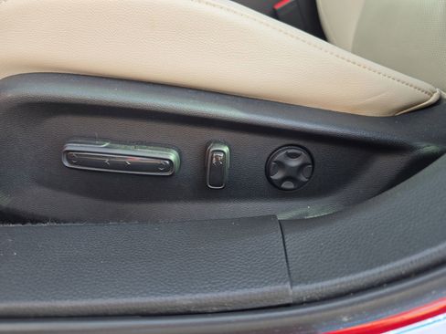 Used 2022 Honda Accord Touring image 16