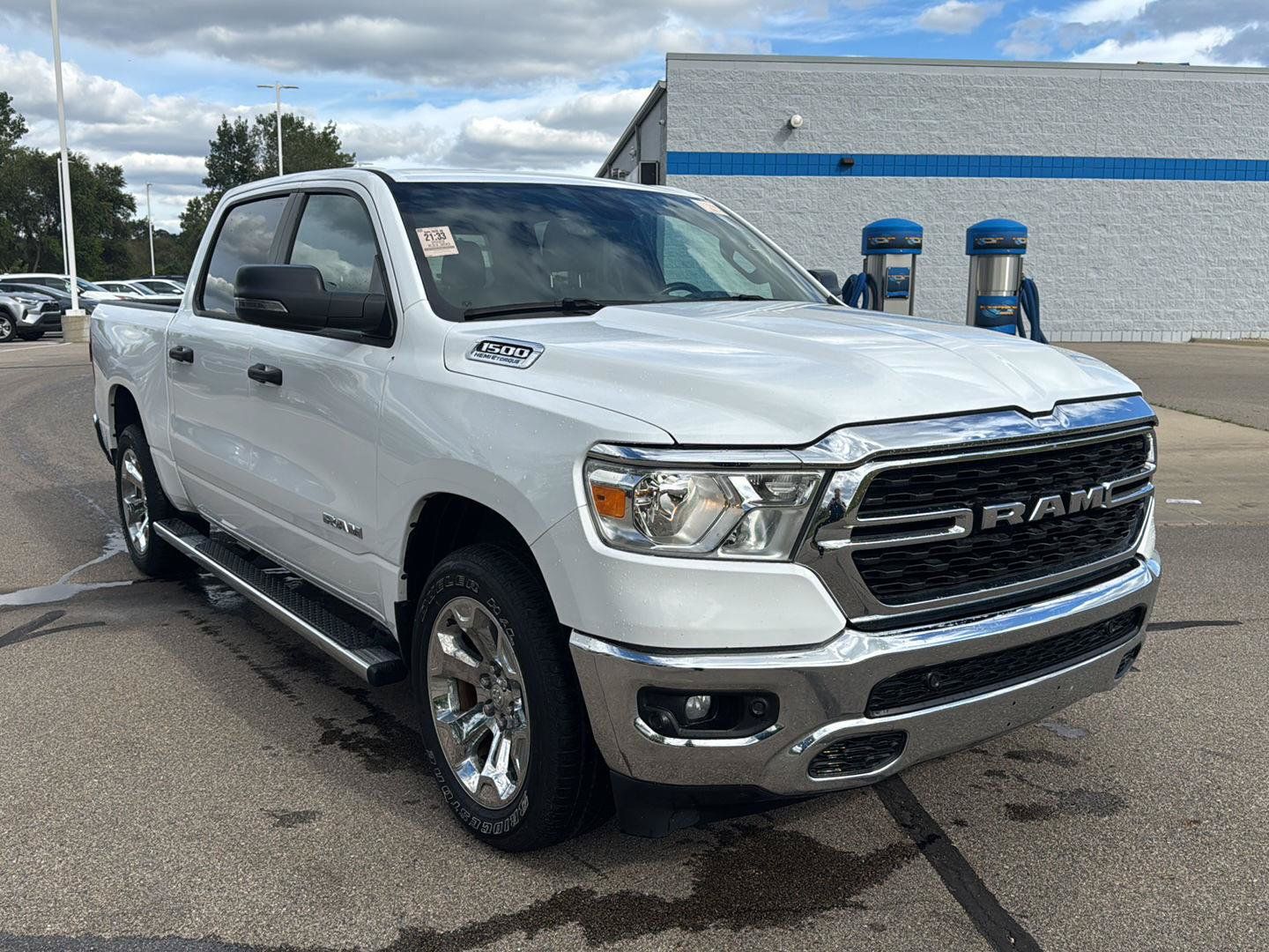 Used 2023 RAM 1500 Big Horn AWD/4WD image 7