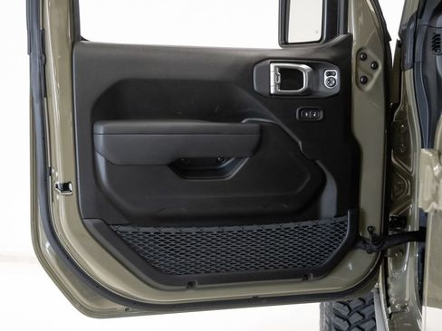 New 2026 Jeep Gladiator Sport image 6