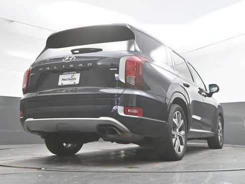 Used 2022 Hyundai Palisade Limited w/ Winter Package image 38