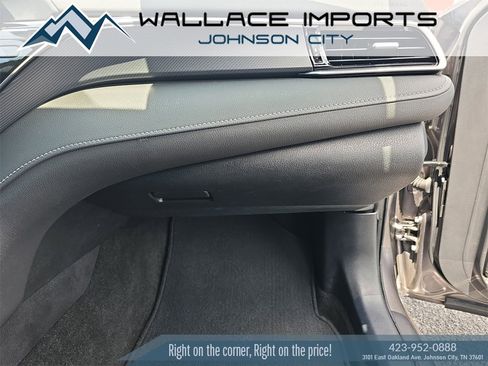 Used 2024 Toyota Camry SE image 37