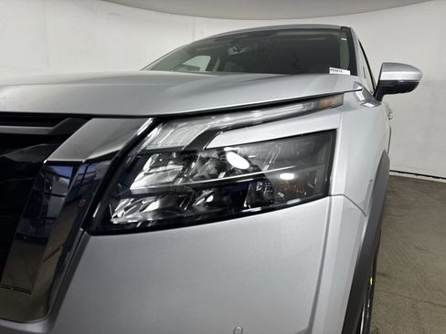 New 2025 Nissan Pathfinder SL image 26