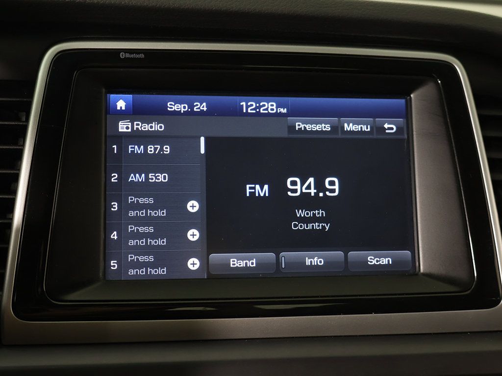 Used 2018 Hyundai Sonata SE FWD image 38