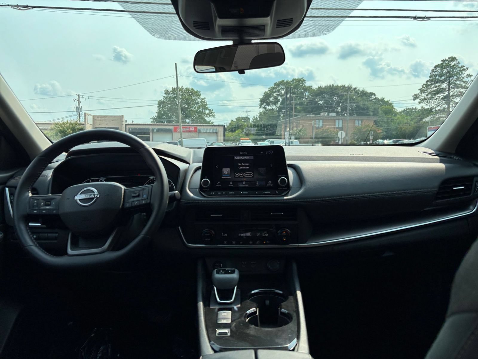 Used 2026 Nissan Rogue SV FWD image 33