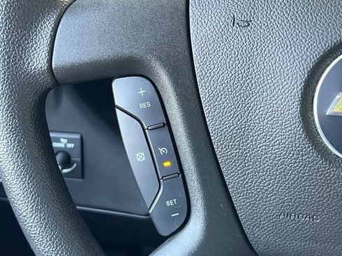 Used 2025 Chevrolet Express 2500 w/ Driver Convenience Package RWD image 27