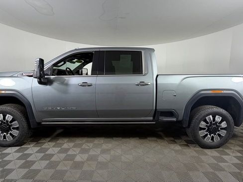 Used 2024 GMC Sierra 2500 Denali w/ Denali Reserve Package AWD/4WD image 5
